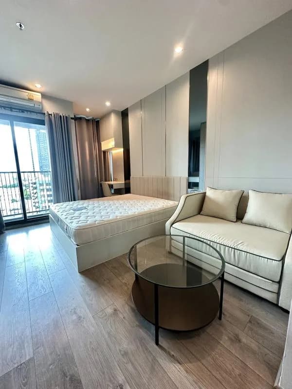 Whizdom Avenue Ratchada - Ladprao — photo 1