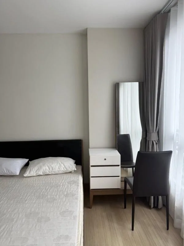 Life @ Sathorn 10 — photo 10