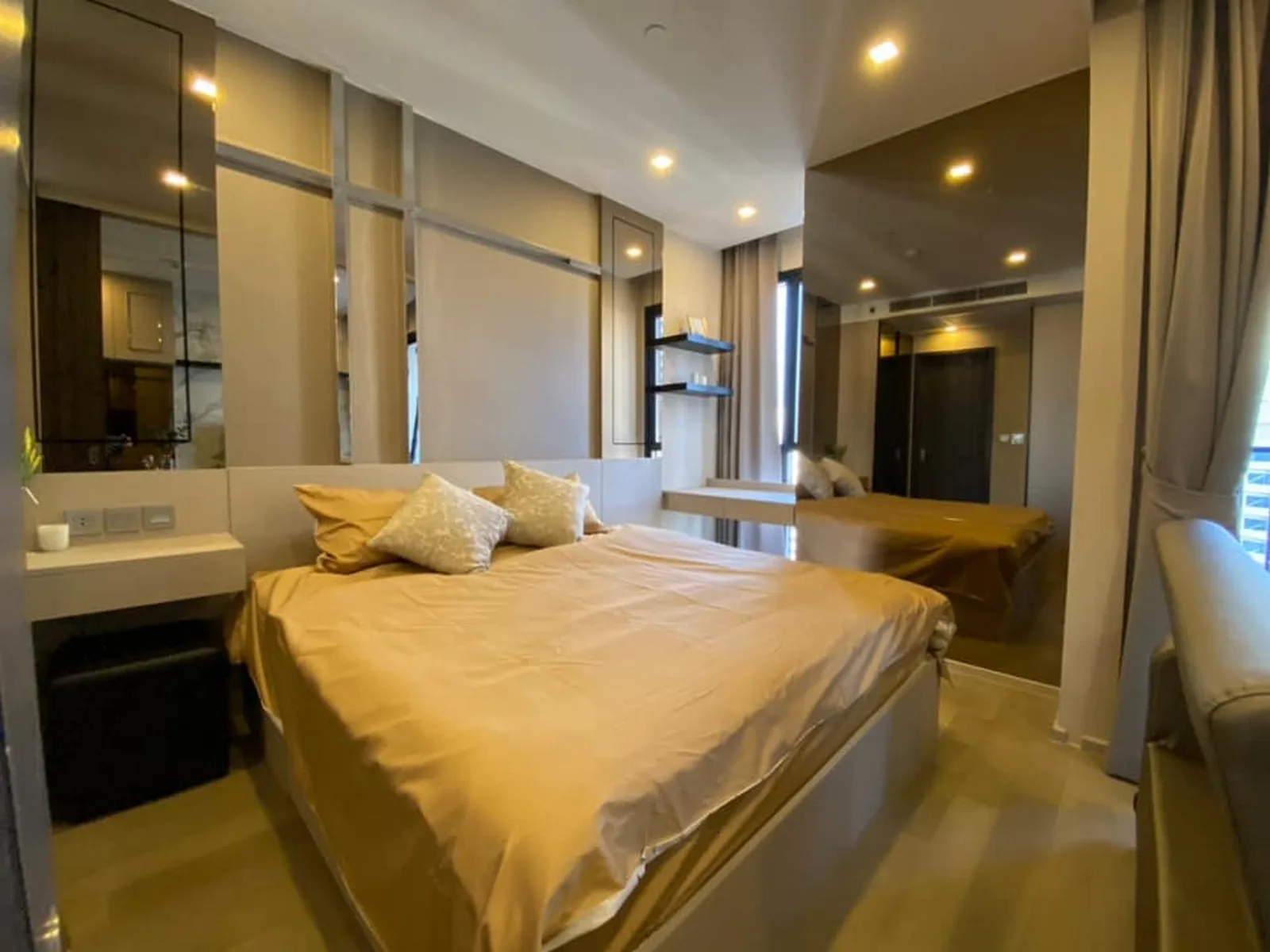 Ashton Asoke — photo 9