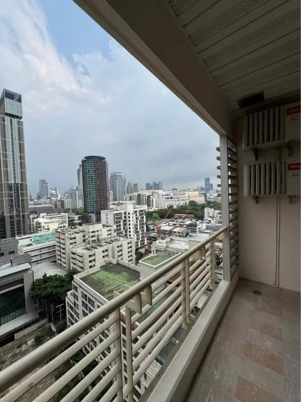 Baan Klang Krung Siam - Pathumwan — photo 15