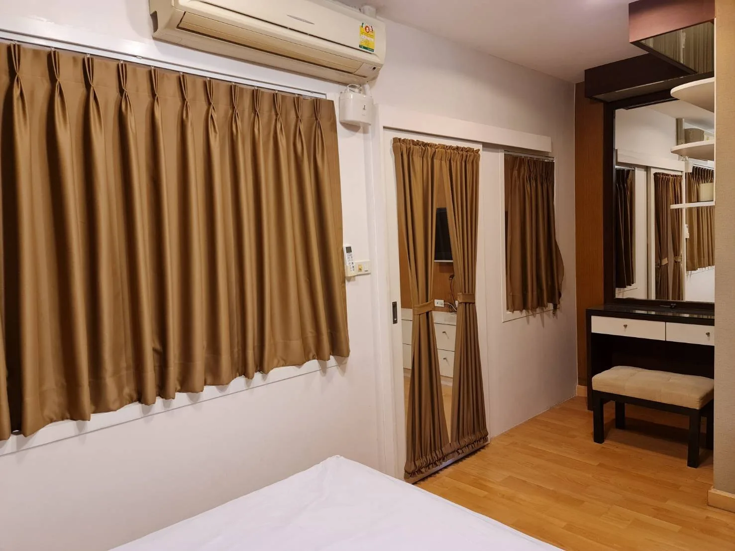 The Room Sathorn - St.Louis — photo 11