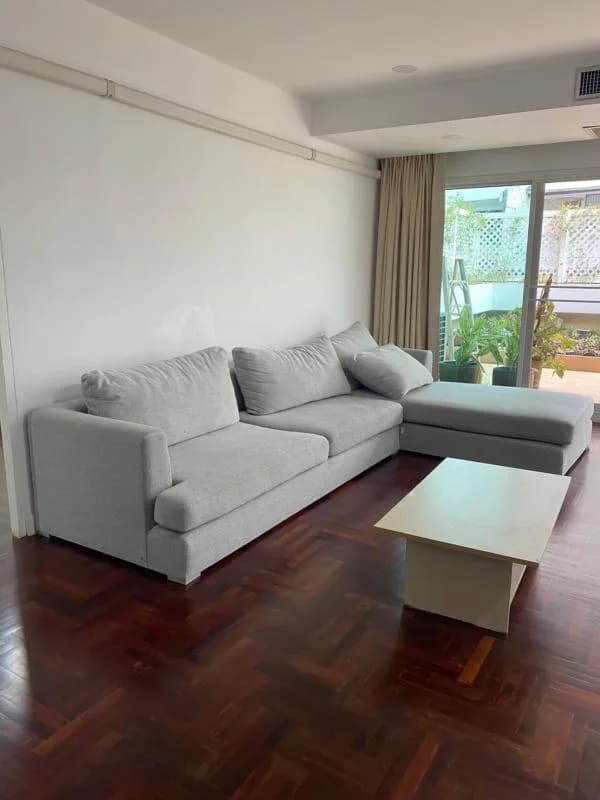 Sethiwan Mansion Sukhumvit 49 — photo 1