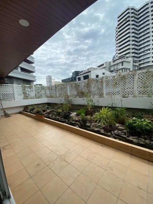 Sethiwan Mansion Sukhumvit 49 — photo 7