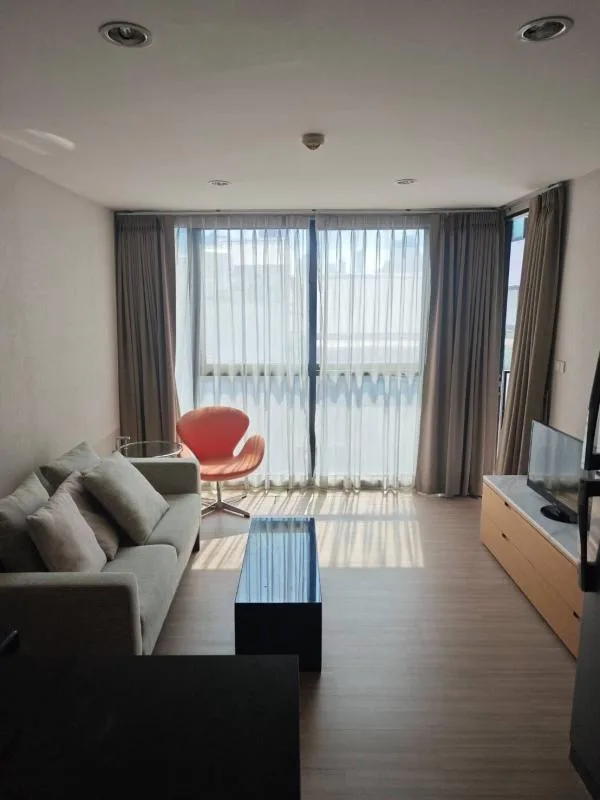 D 25 Thonglor — photo 1