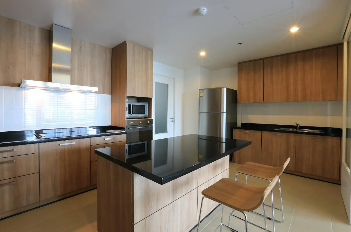 31 Residence — photo 4