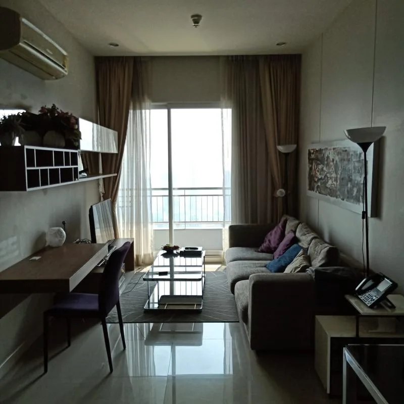 Circle Condominium — photo 2