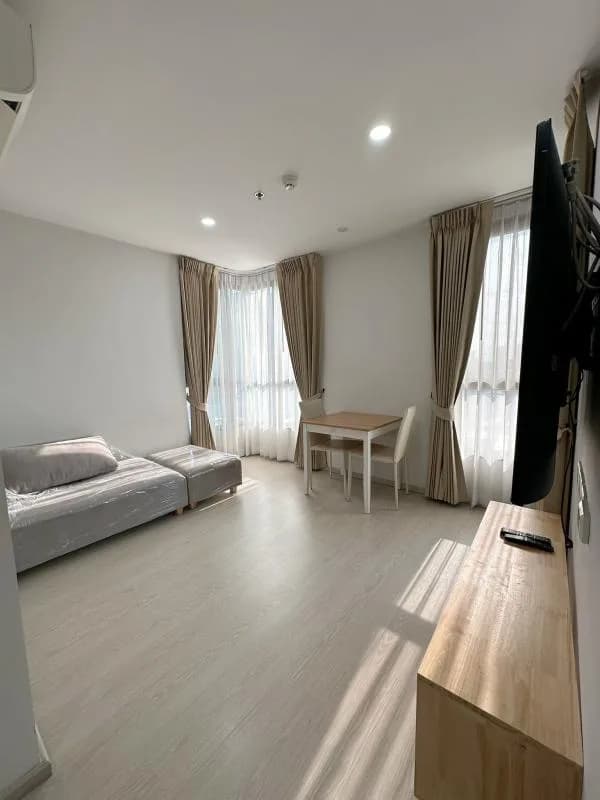 Elio Del Nest Udomsuk — photo 2