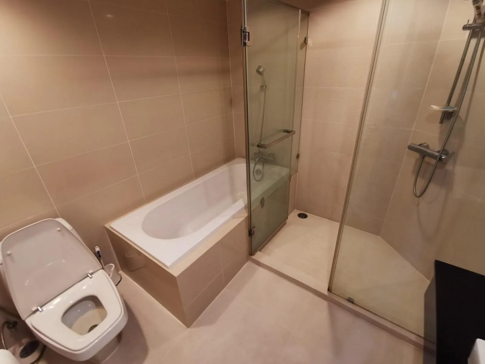 Belle Grand Rama 9 — photo 12