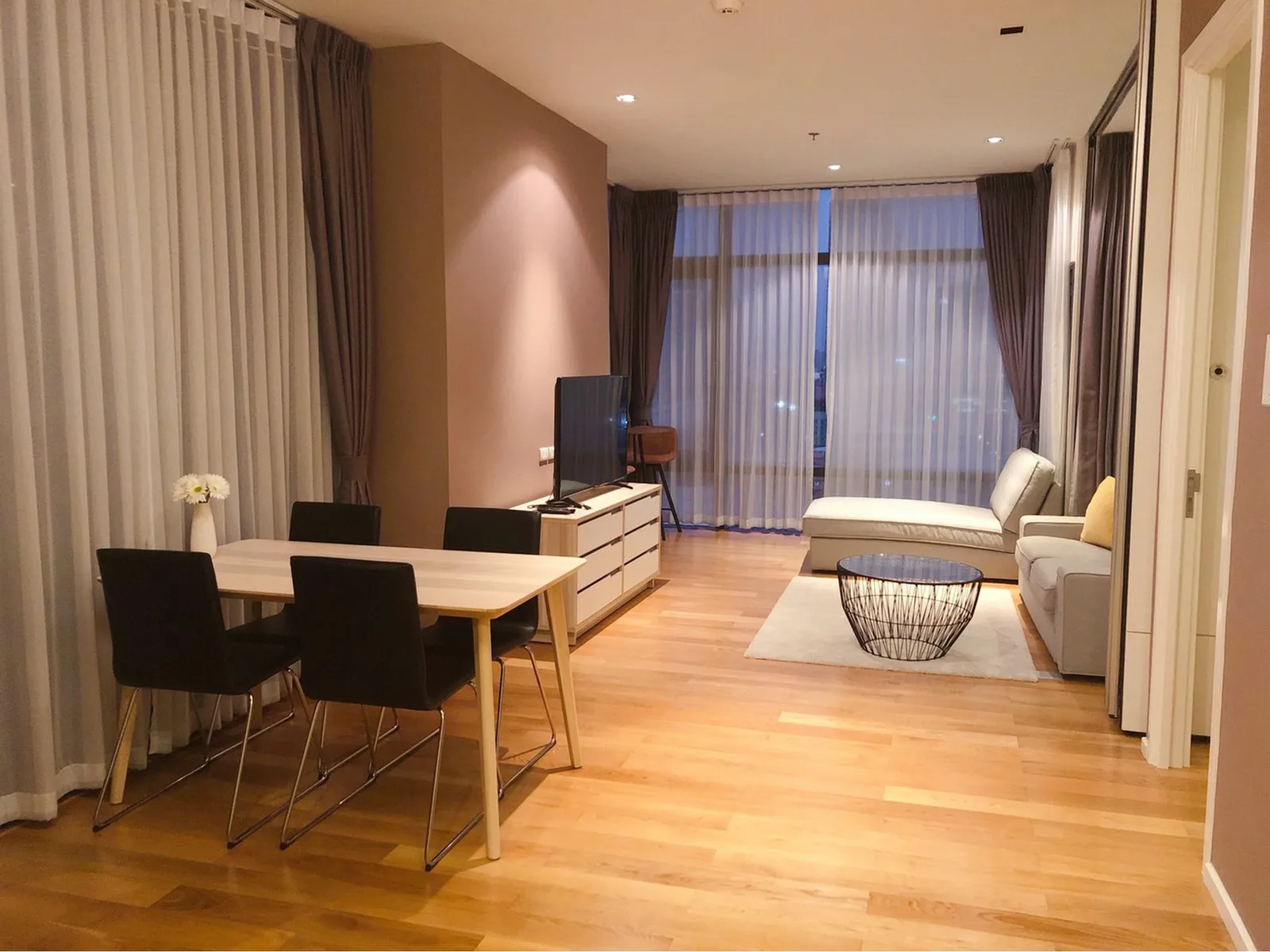 Circle Living Prototype — photo 3