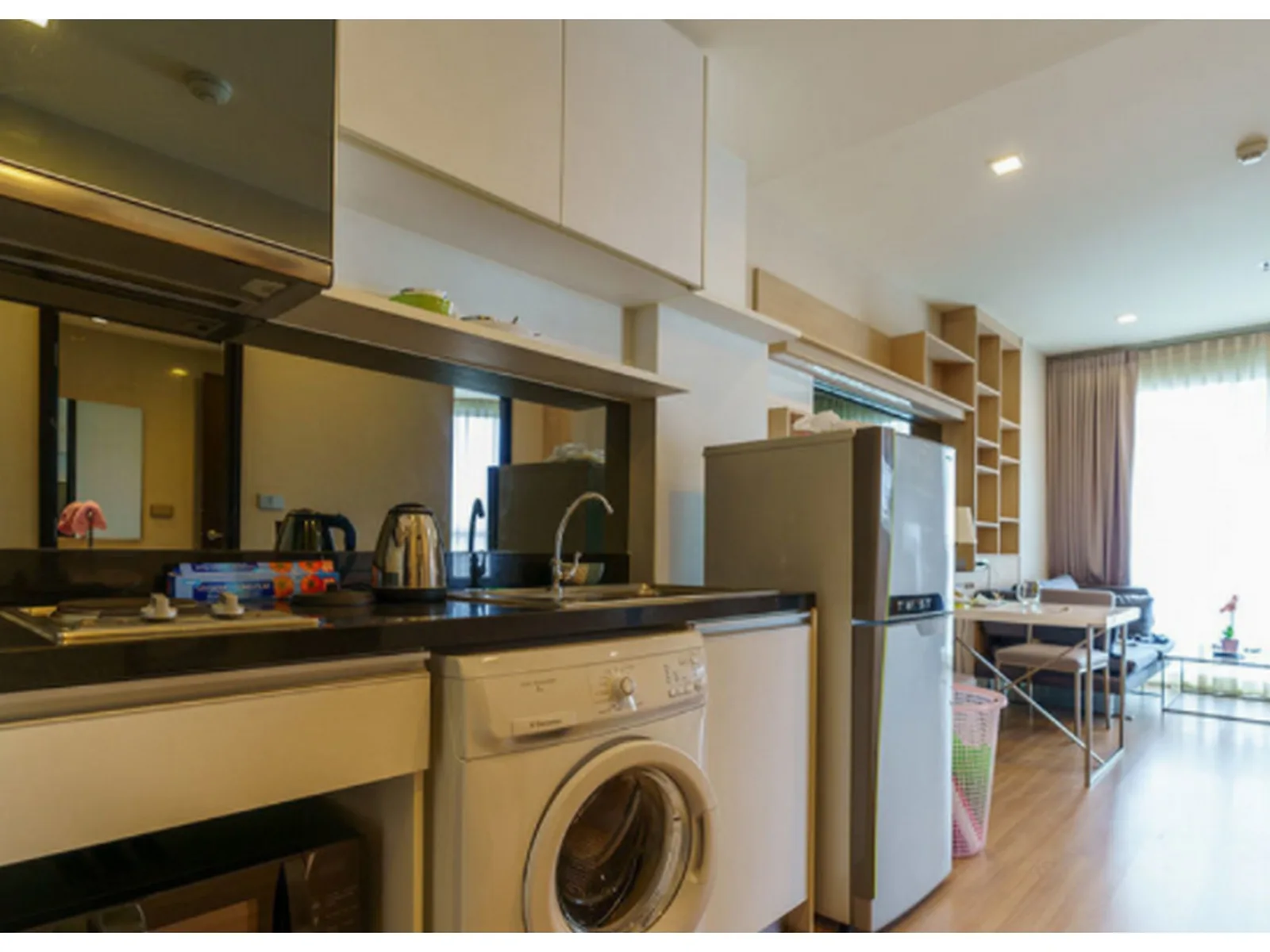 Sky Walk Condominium — photo 2