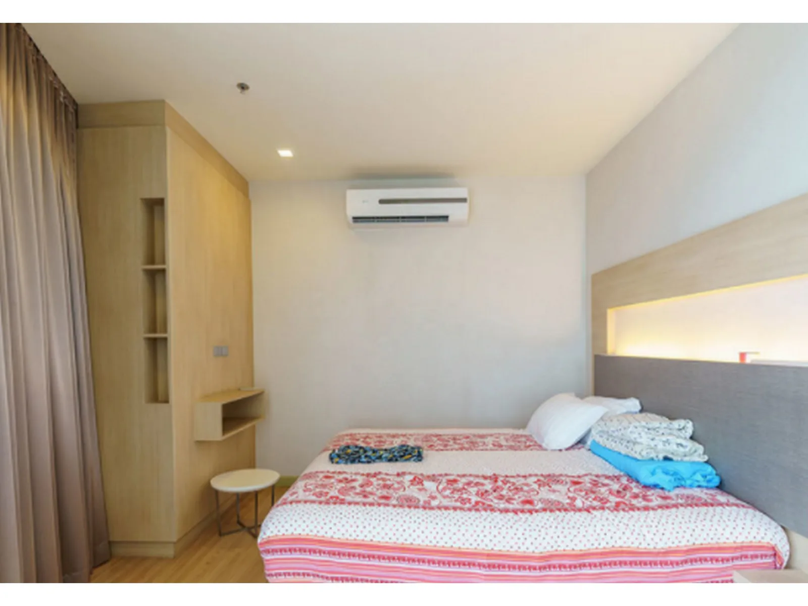 Sky Walk Condominium — photo 6