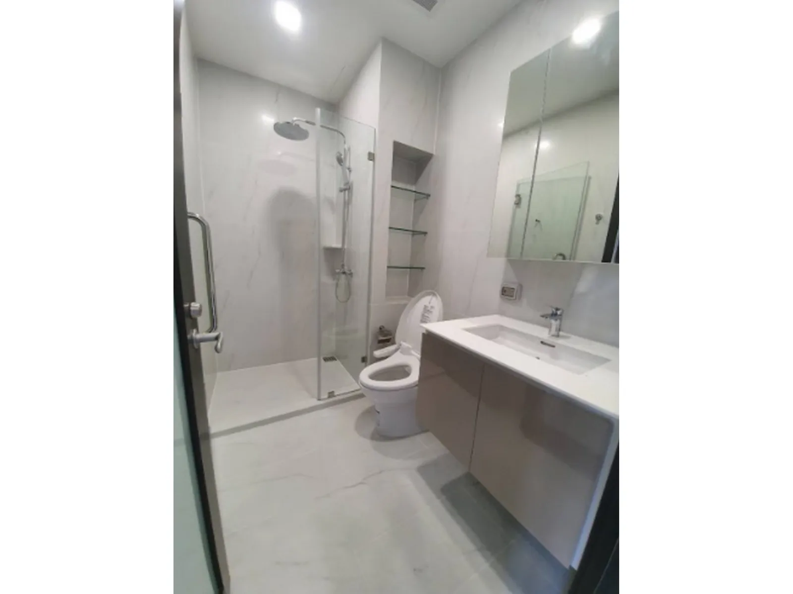 Chewathai Residence Asoke — photo 4