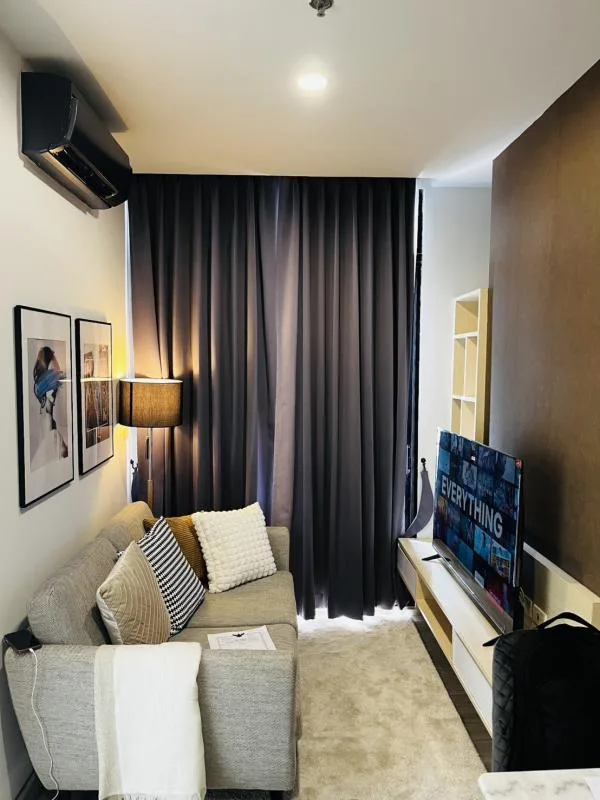Up Ekamai — photo 1