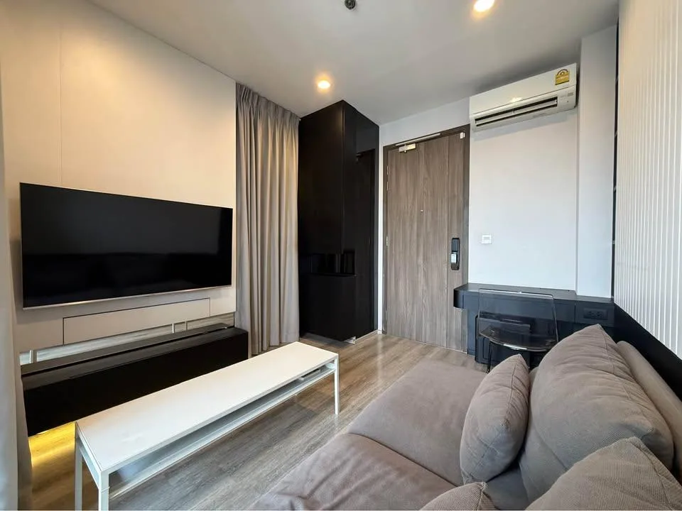 Ideo Mobi Asoke — photo 1