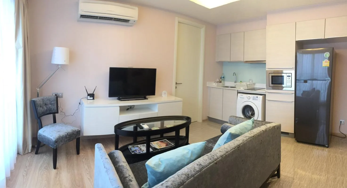 H Sukhumvit 43 — photo 2