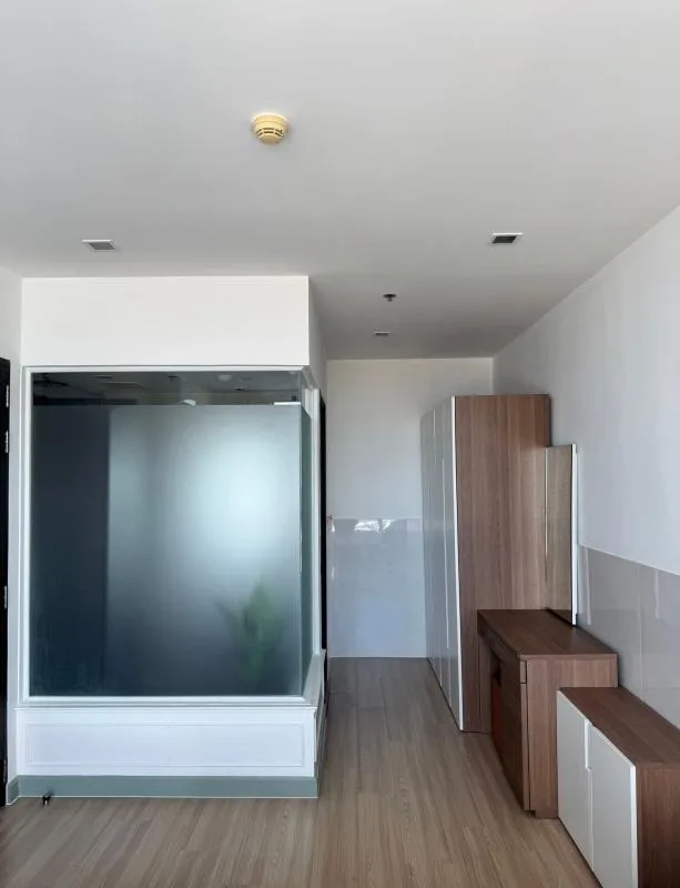 Sky Walk Condominium — photo 8