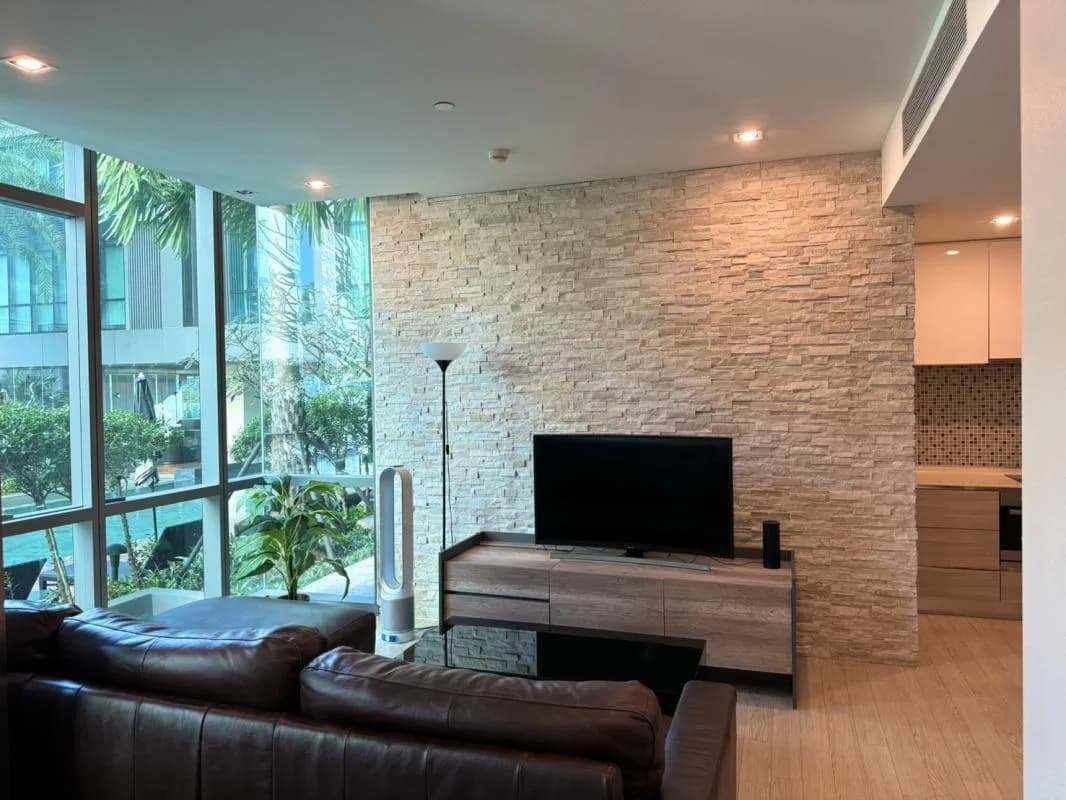 The Room Sukhumvit 21 — photo 2