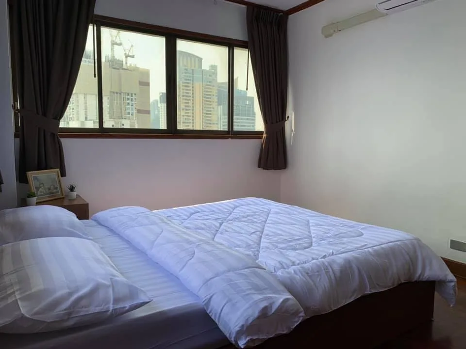 Thonglor Tower — photo 1