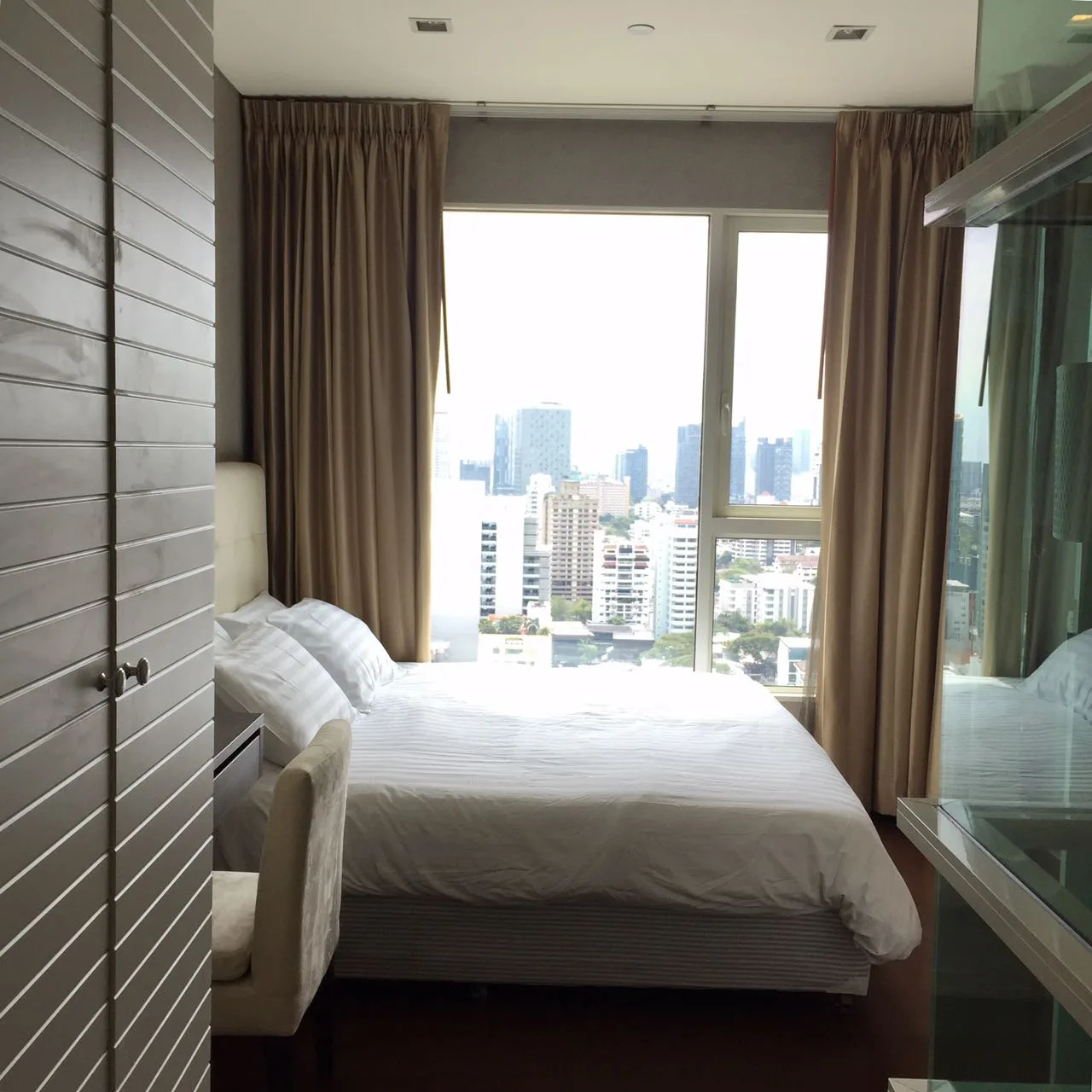 Ivy Thonglor — photo 10