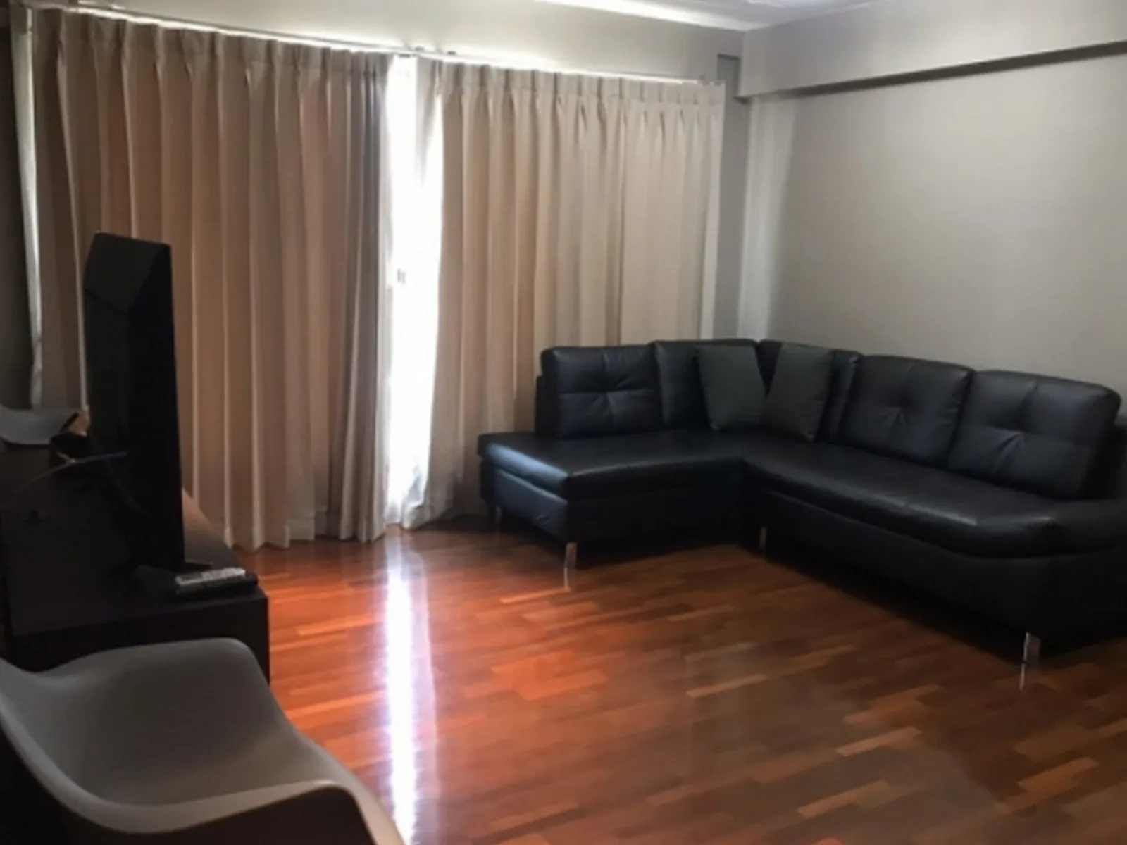 Navin Court — photo 3