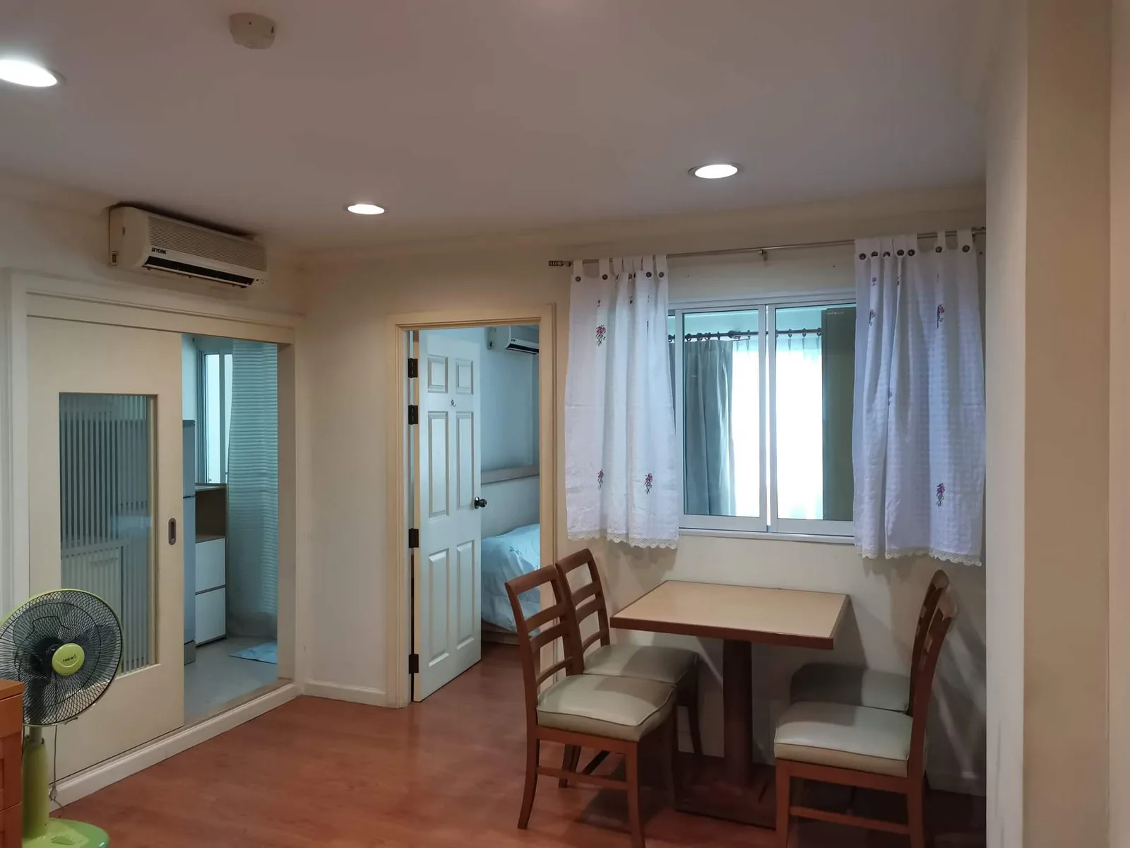 Lumpini Suite Sukhumvit 41 — photo 5