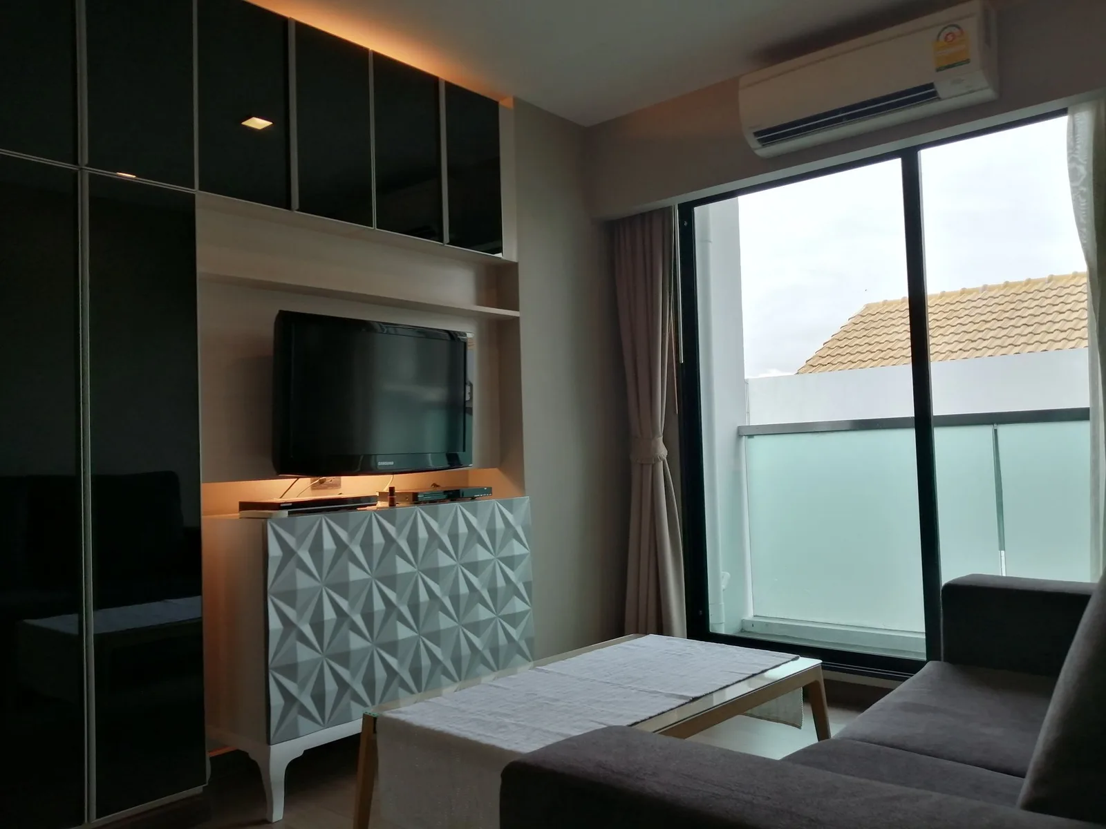 Tidy Thonglor — photo 2