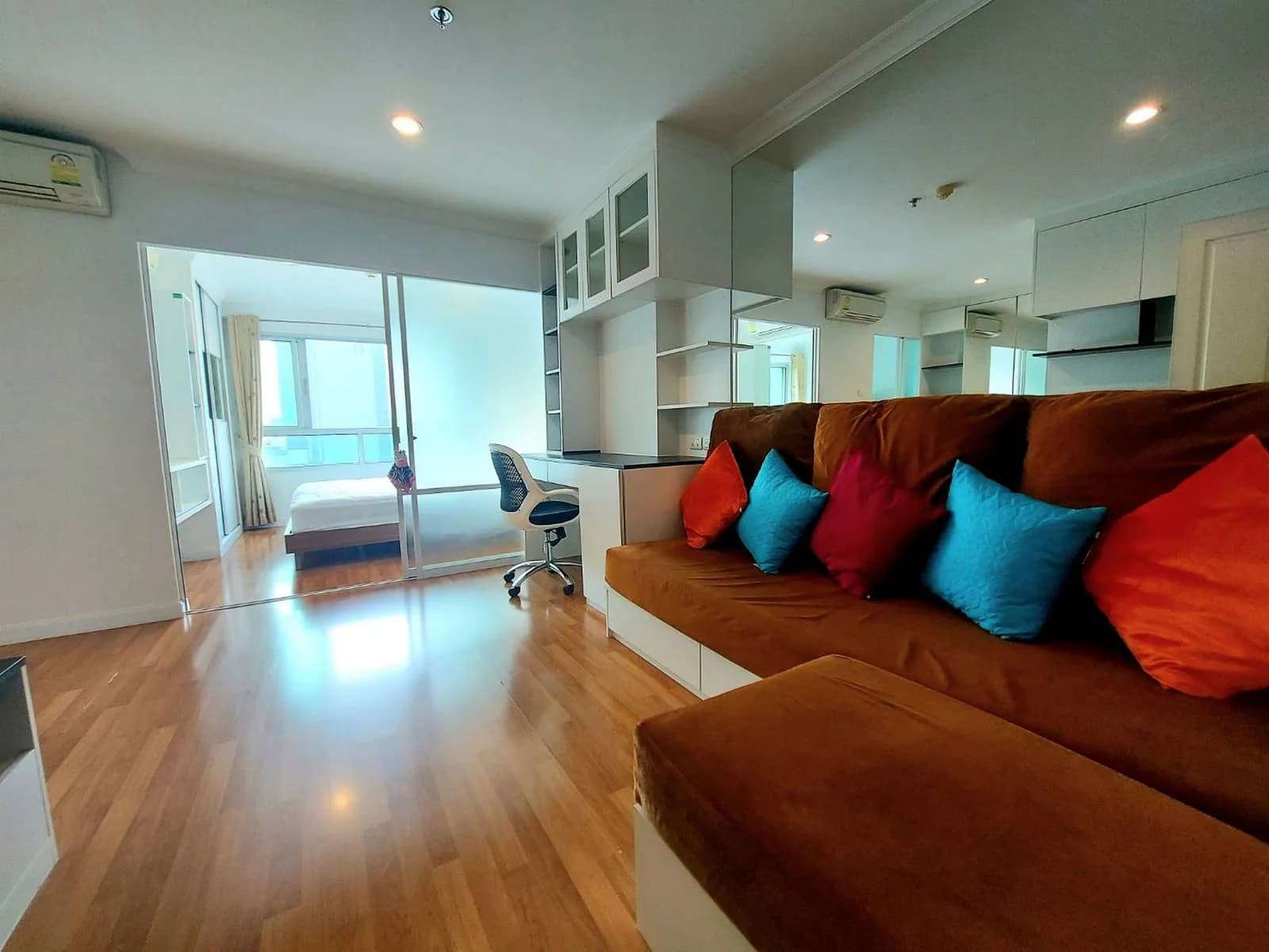 Lumpini Place Rama IX - Ratchada — photo 1