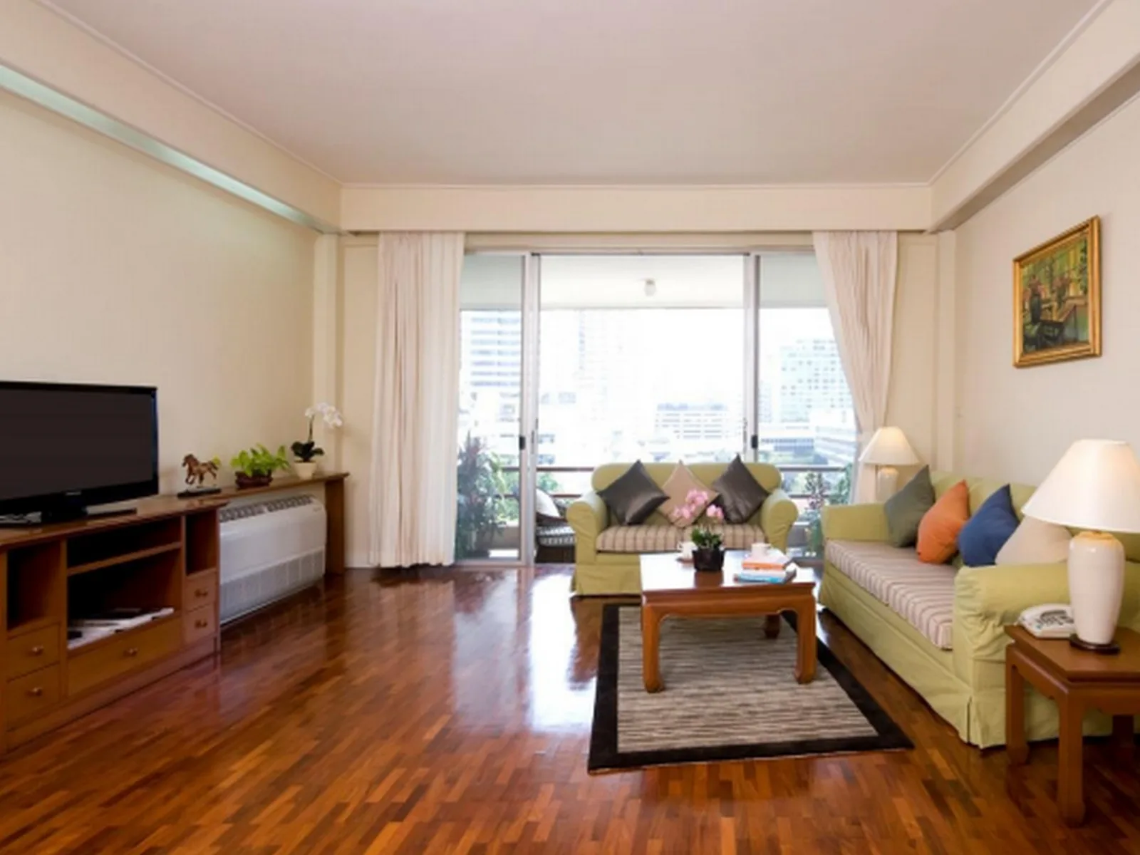 Krystal Court — photo 2
