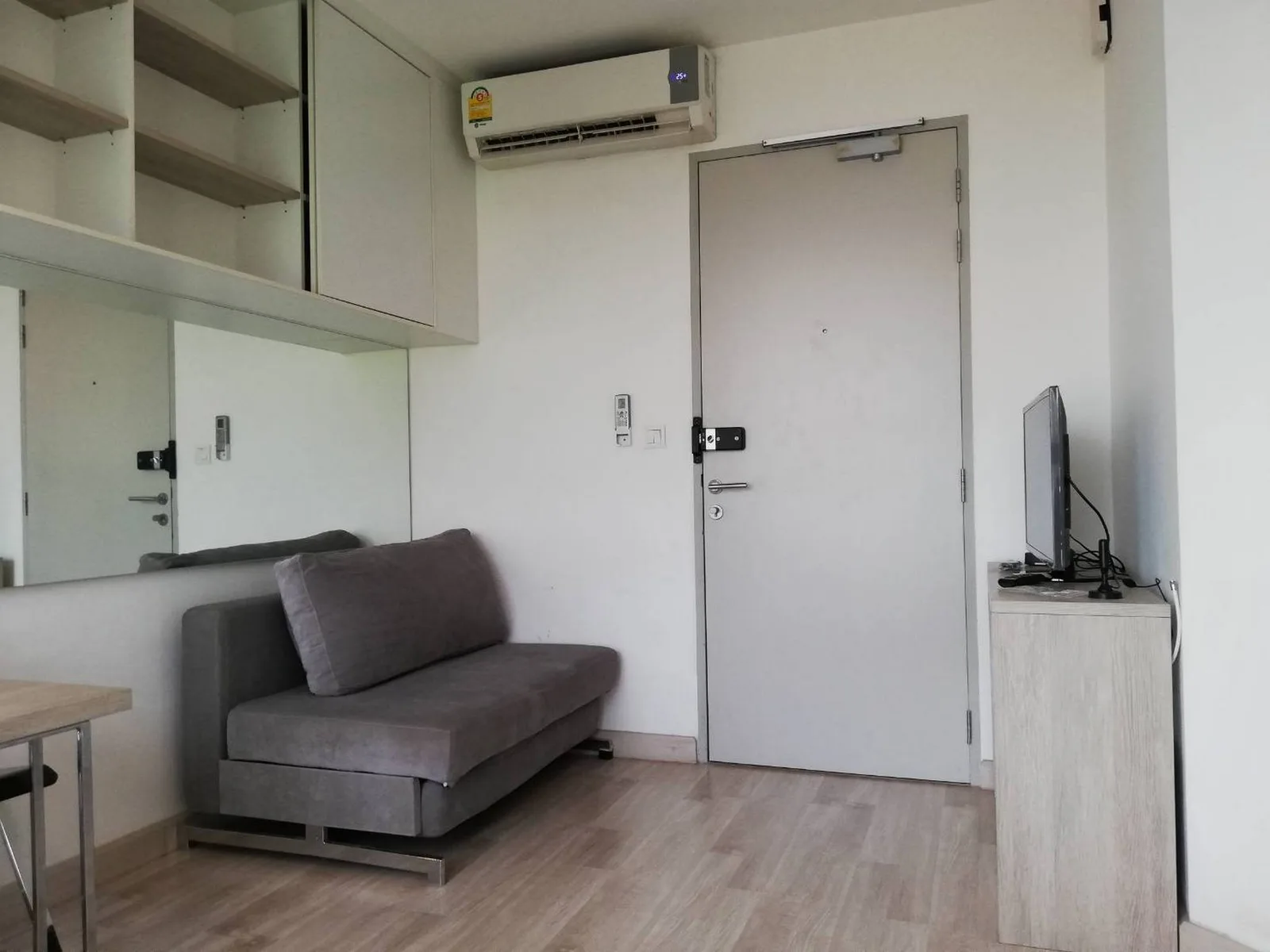 Ideo Mobi Phayathai — photo 1