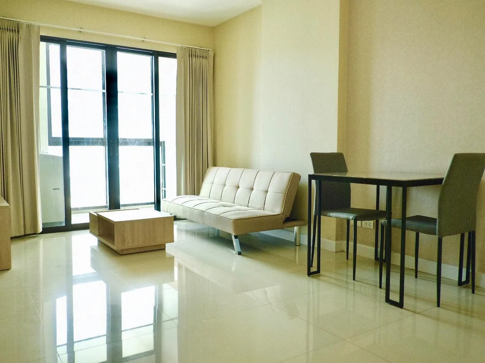 Ideo Ratchada - Huaykwang — photo 1