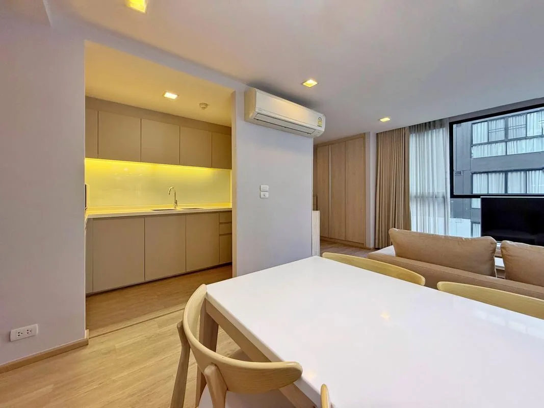 LIV@49 — photo 8