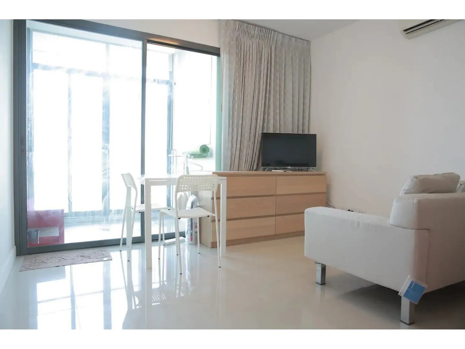 Ideo Blucove Sukhumvit — photo 1