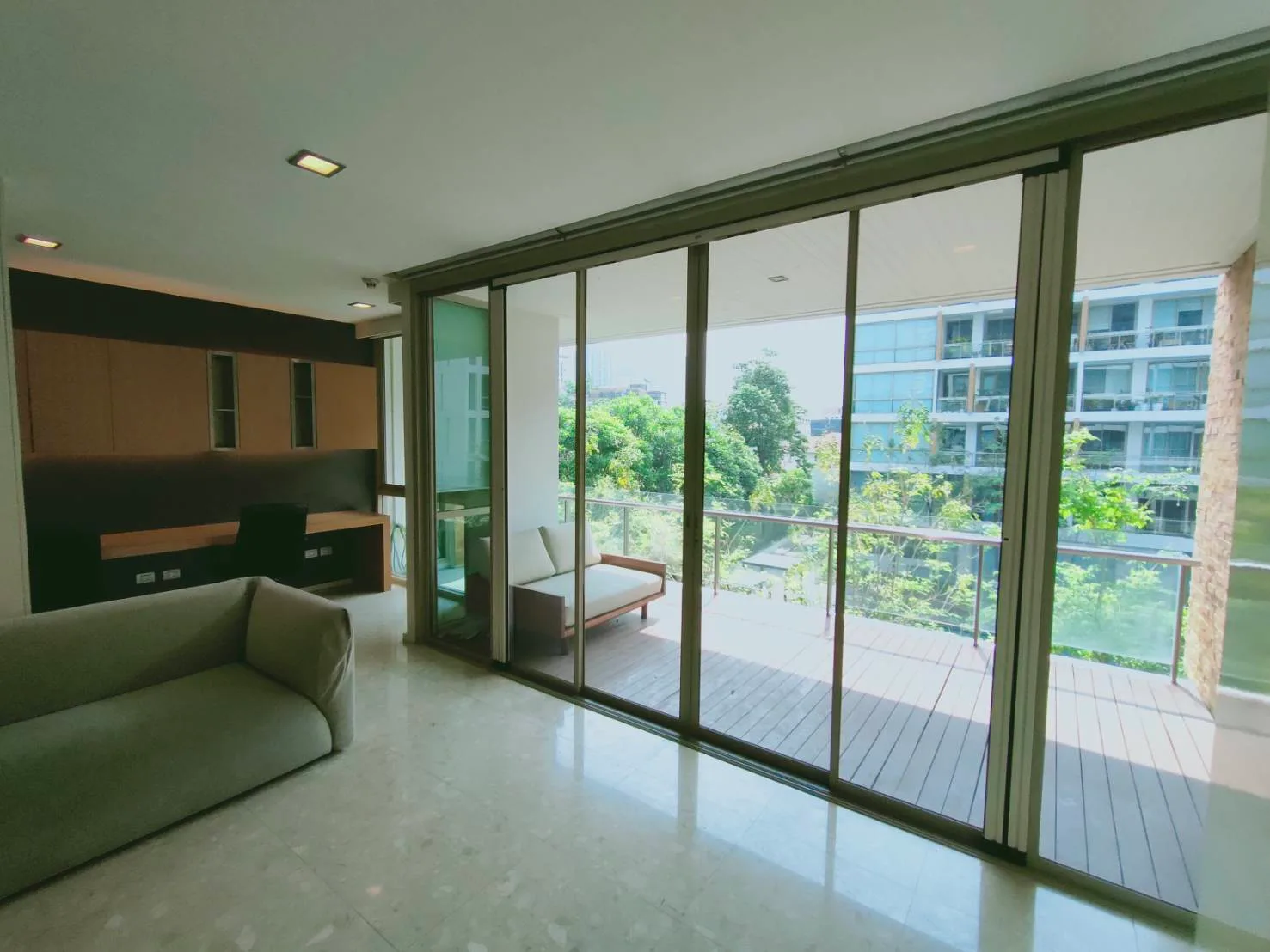 Ficus Lane — photo 4