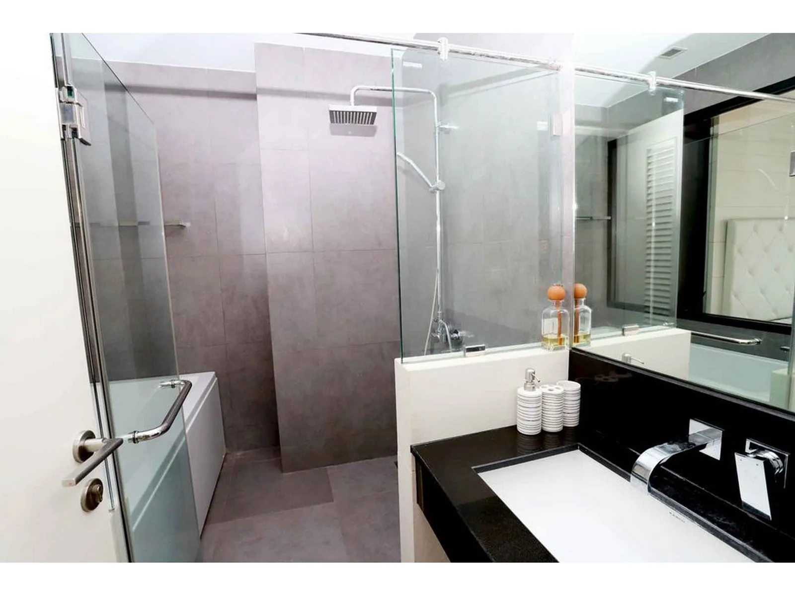 Urbano Absolute Sathon - Taksin — photo 10