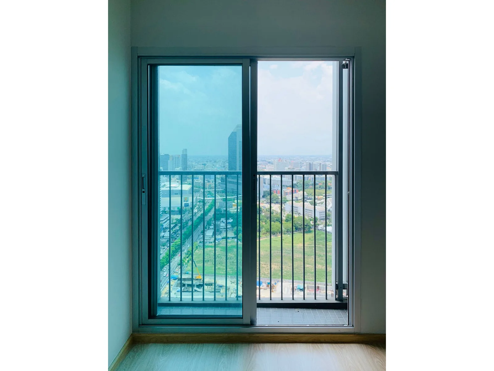 Noble Revolve Ratchada — photo 2
