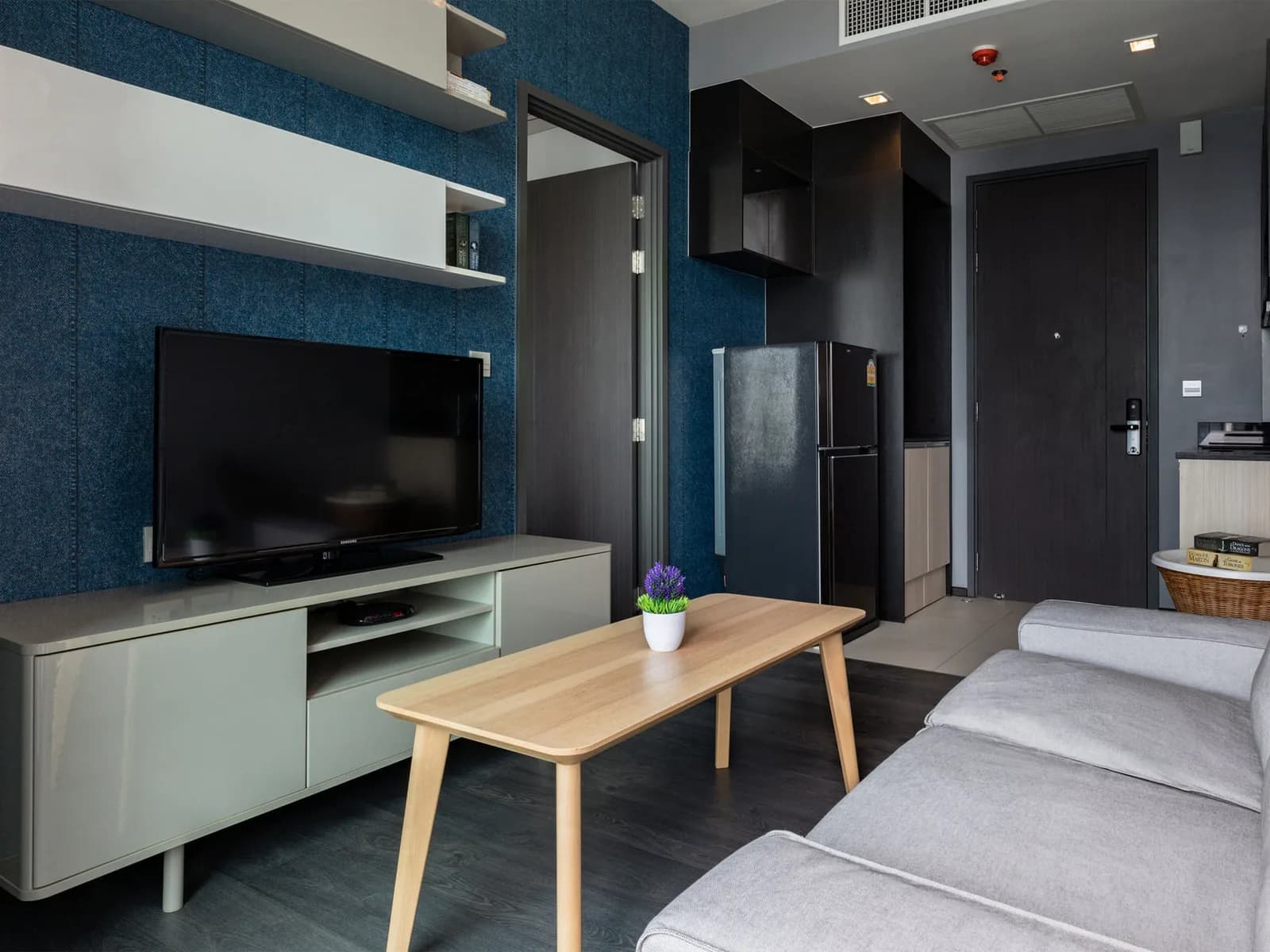 Edge Sukhumvit 23 — photo 3