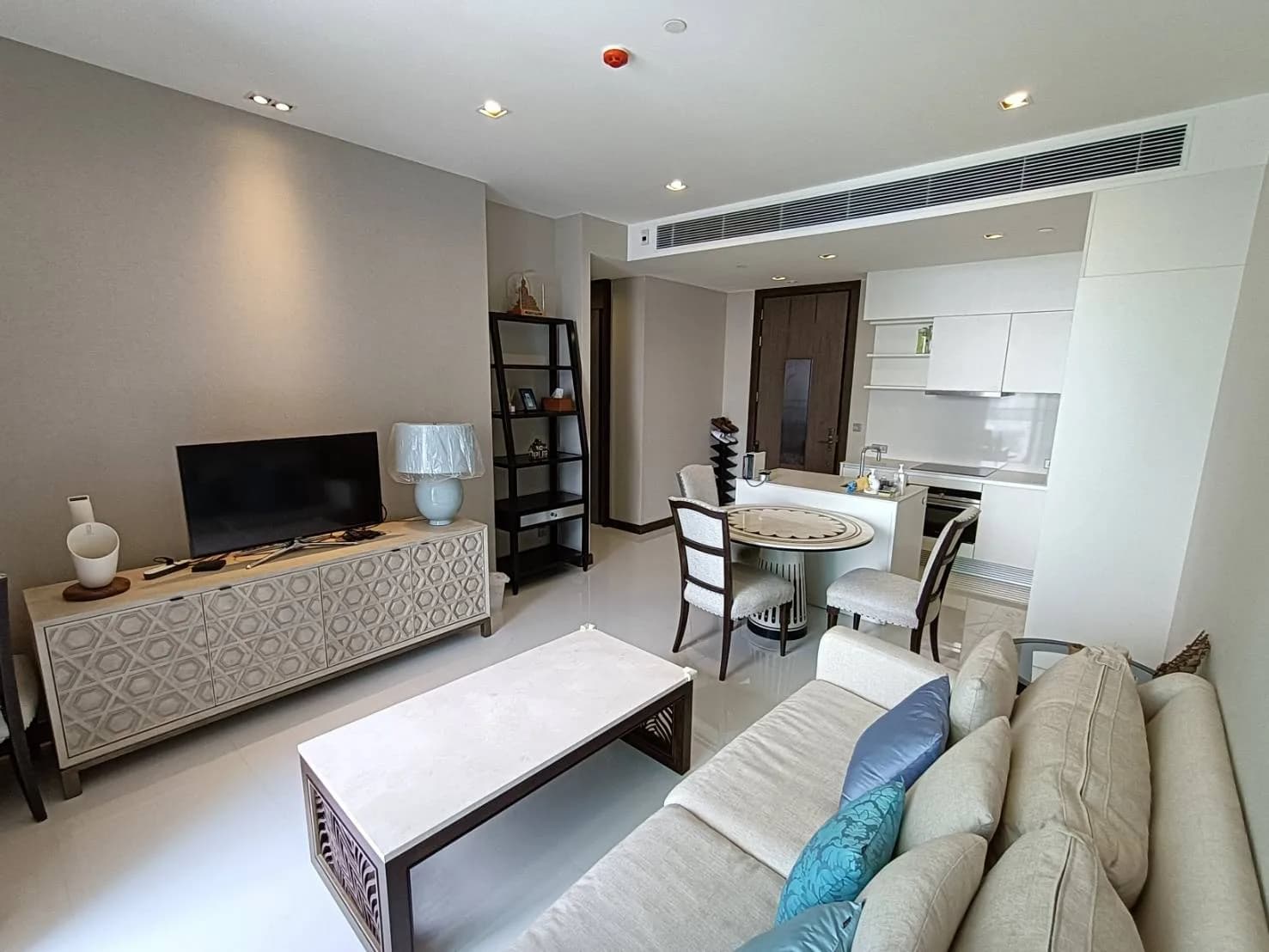 Q 1 Condo Sukhumvit — photo 1