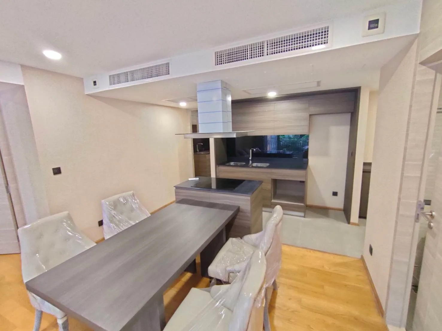 Klass Condo Langsuan — photo 4
