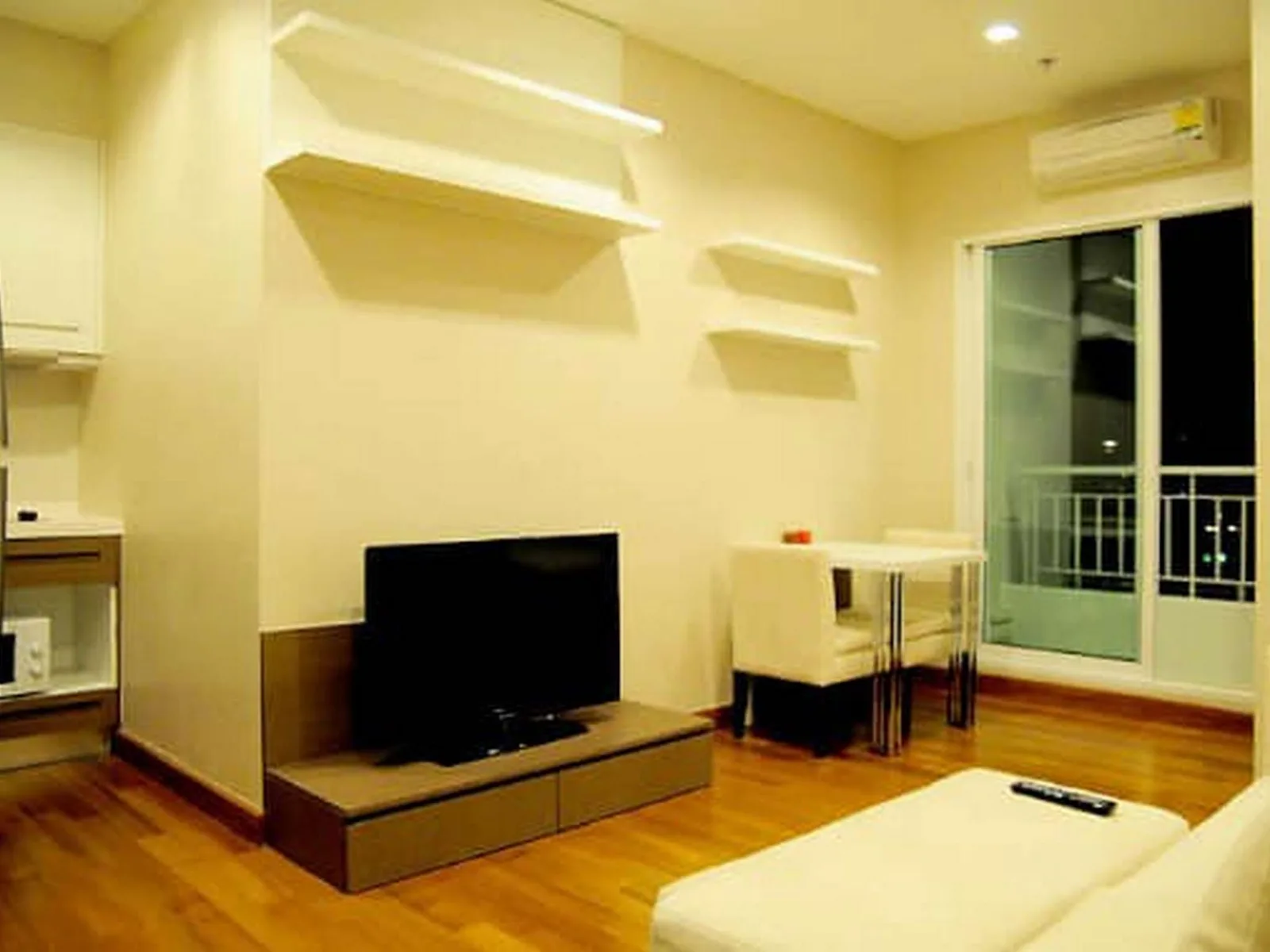Ivy Sathorn 10 — photo 1