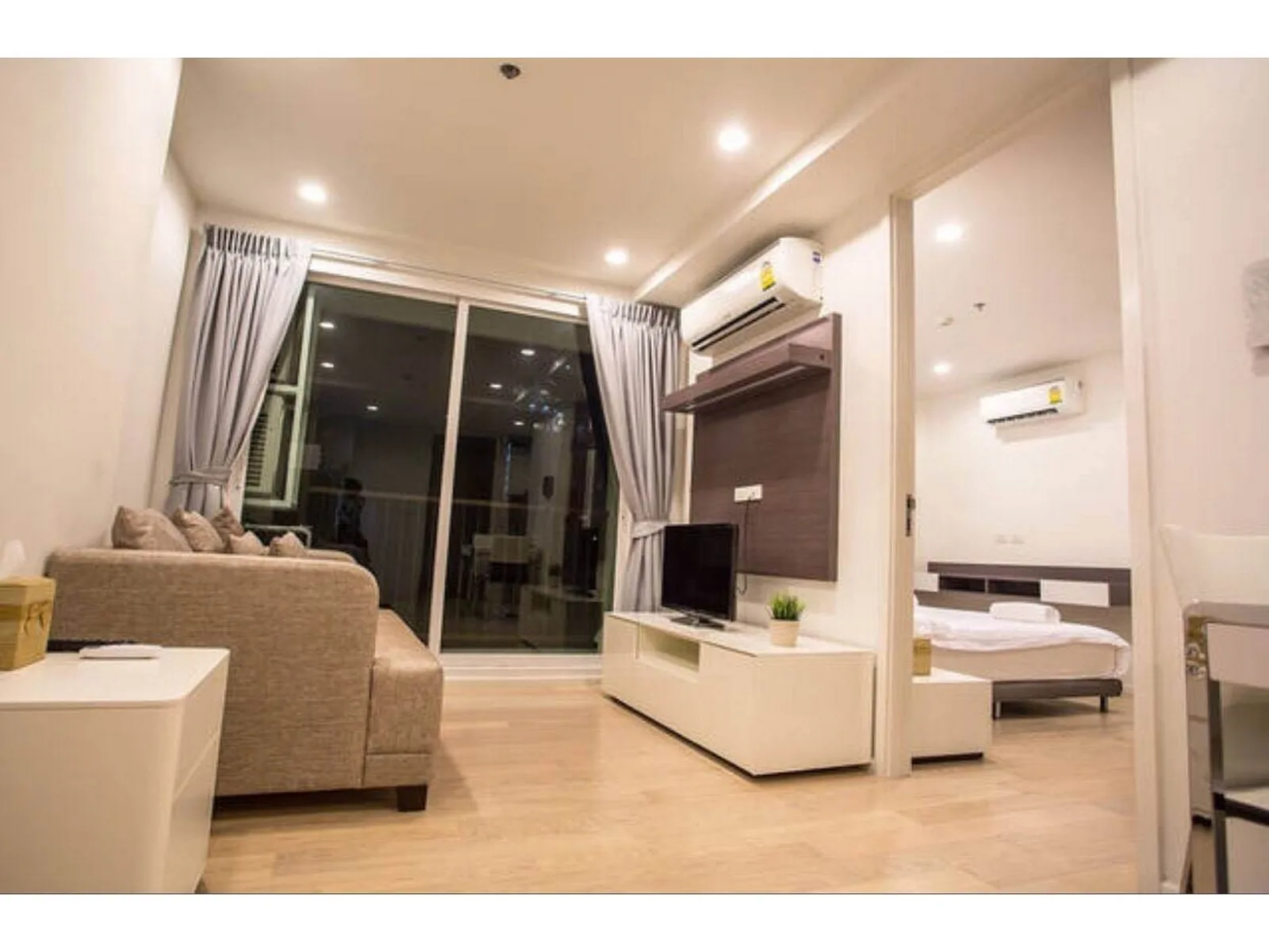 15 Sukhumvit Residences — photo 1