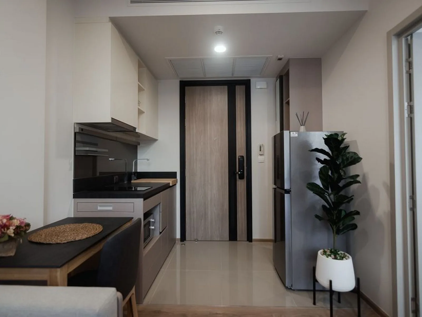 OKA HAUS Sukhumvit 36 — photo 2
