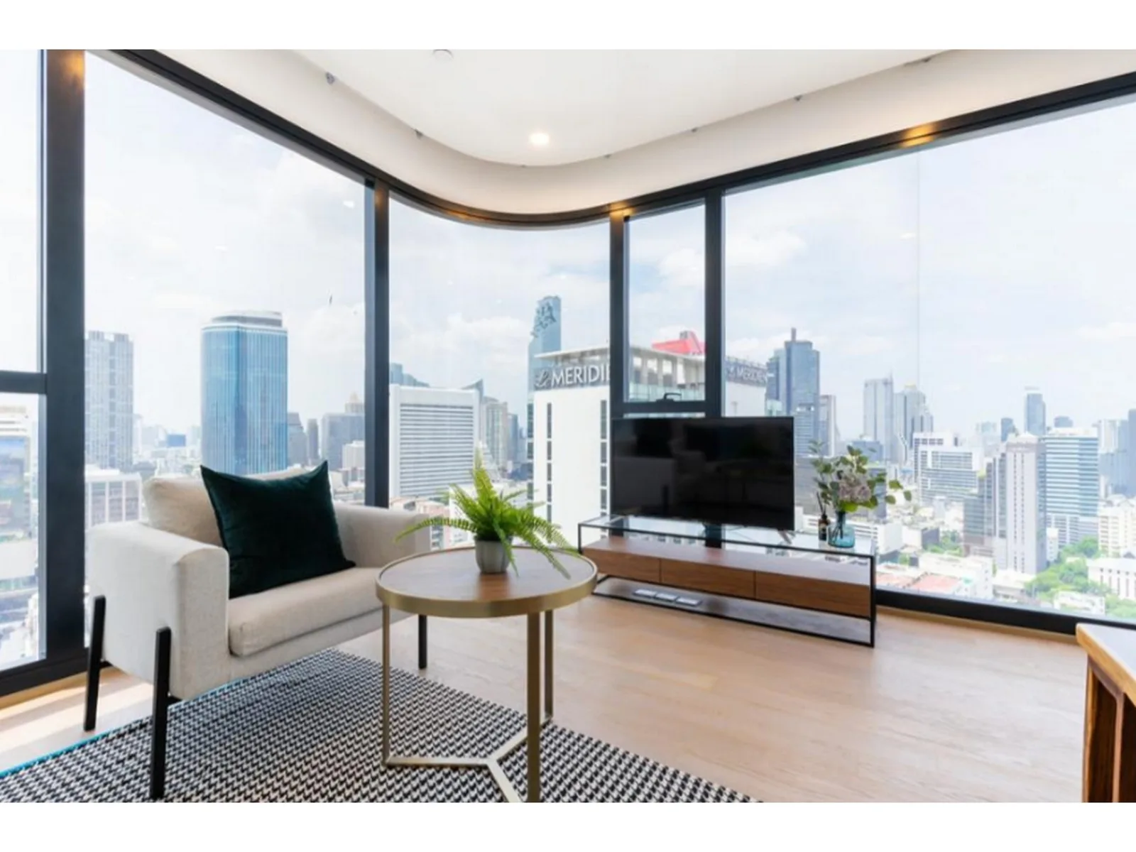 Ashton Chula - Silom — photo 1