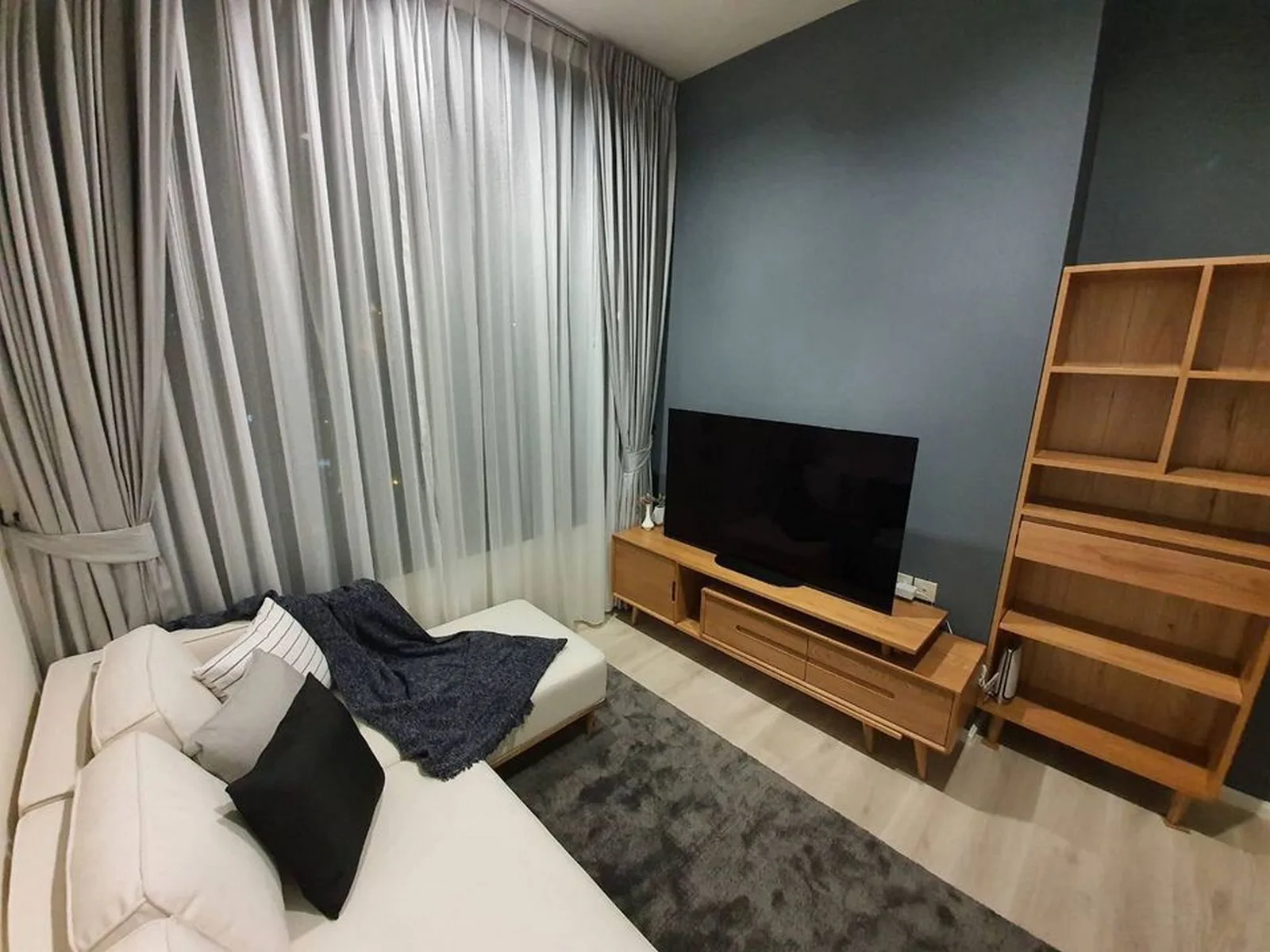 Edge Sukhumvit 23 — photo 10