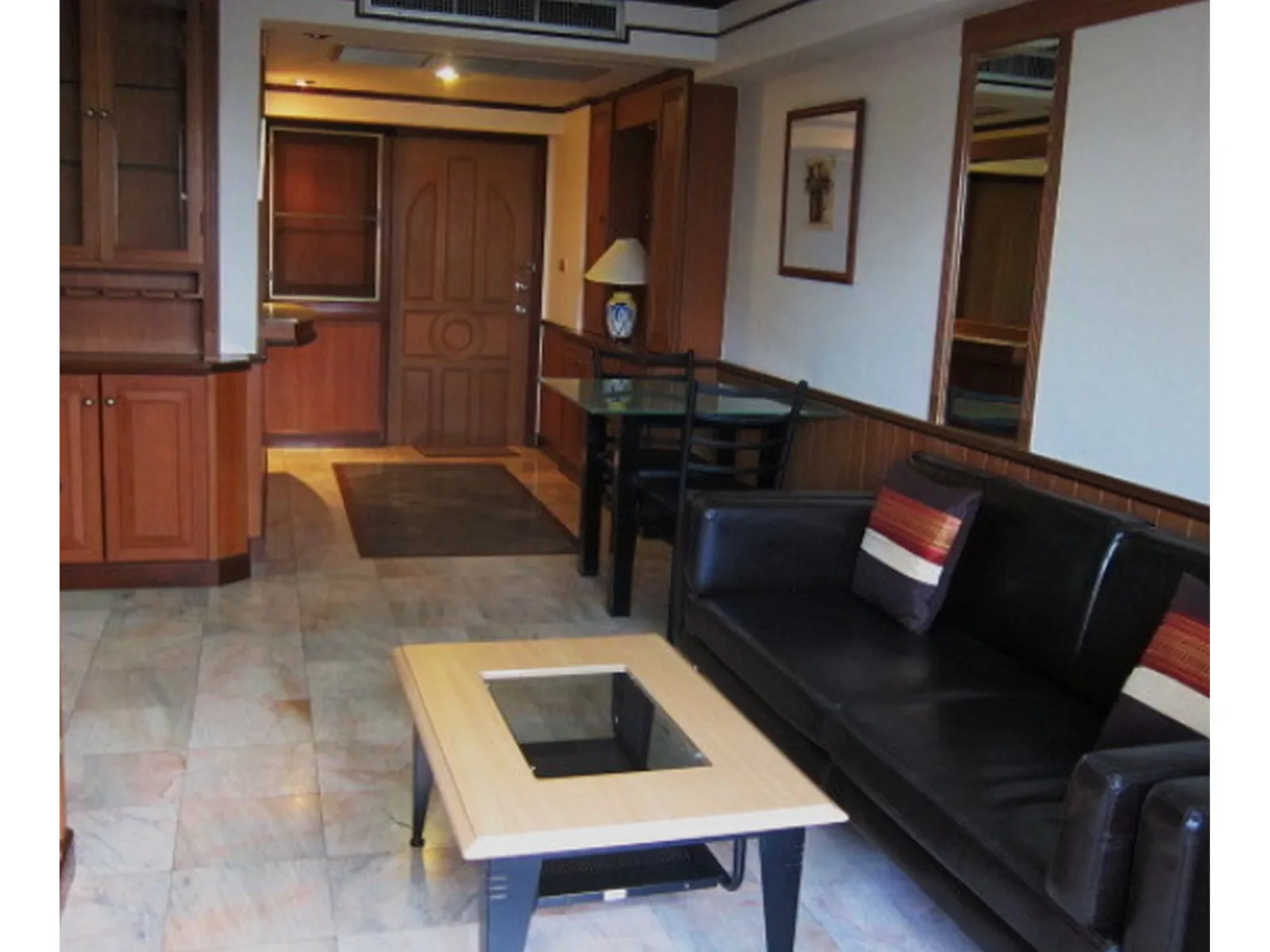 Thonglor Tower — photo 1