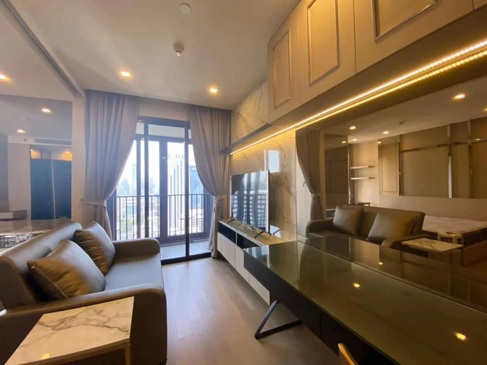 Ashton Asoke — photo 2