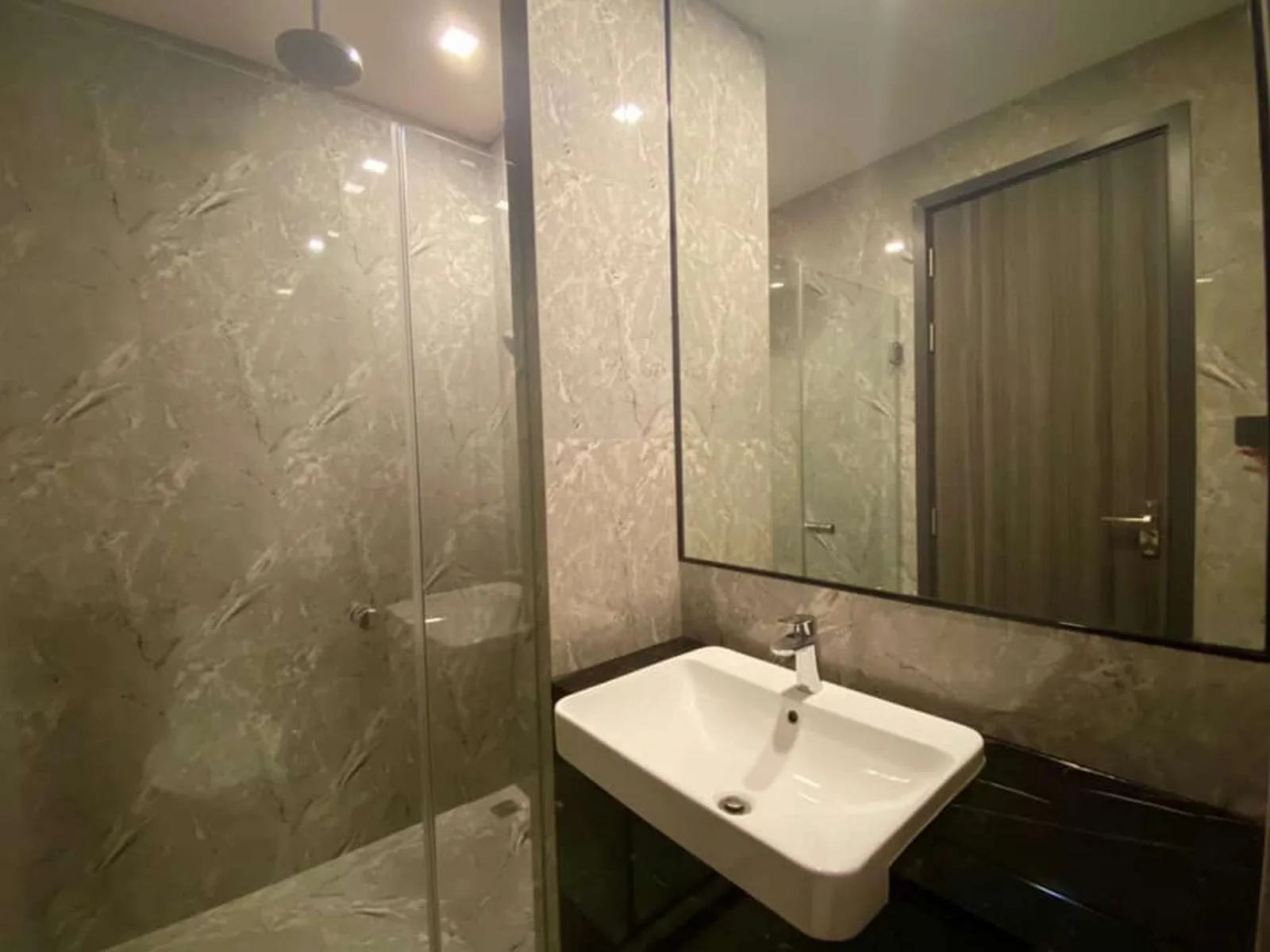 Ashton Asoke — photo 11