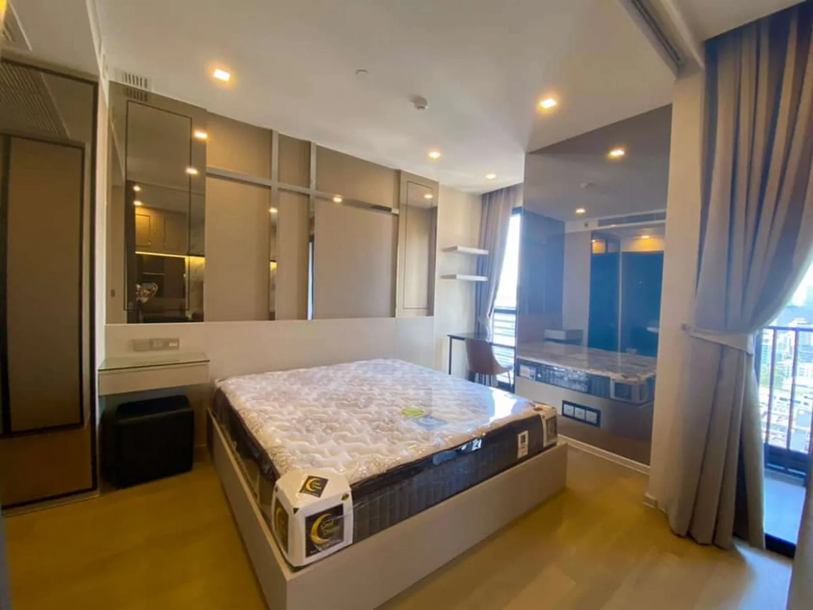 Ashton Asoke — photo 7