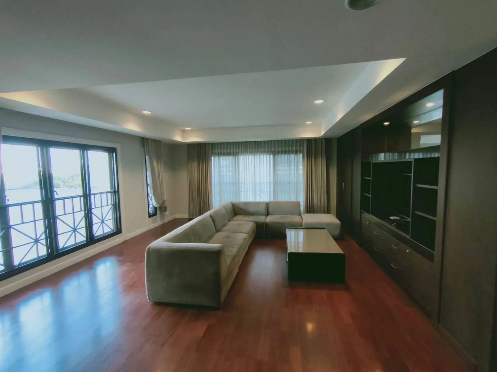 Tonson Court — photo 2