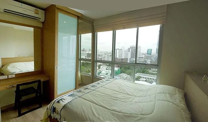 Life @ Sathorn 10 — photo 2
