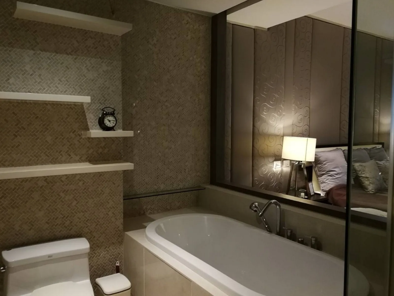 The Emporio Place — photo 13